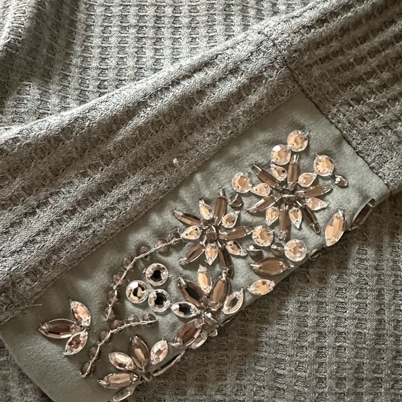 Soft Surroundings Waffle Material With satin Jewel Collar and Sleeves. Large - Picture 7 of 9